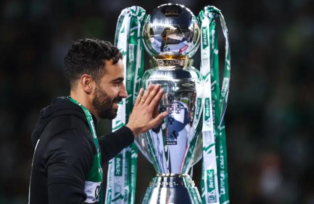 V站体育官方资讯-曲棍球门将 12岁跟C罗做队友 你不知道的阿莫林！